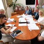 Podpisanie umowy na przebudowę Dworu w Niećkowie.JPG